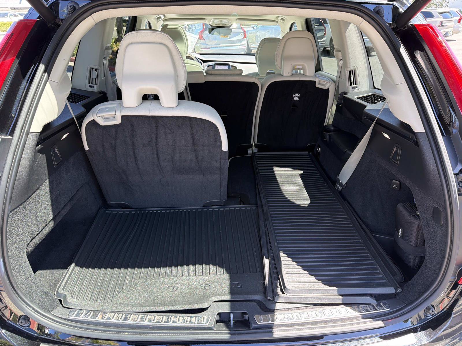 Certified 2023 Volvo XC90 B6 Plus w/ Protection Package Premier AWD/4WD image 24