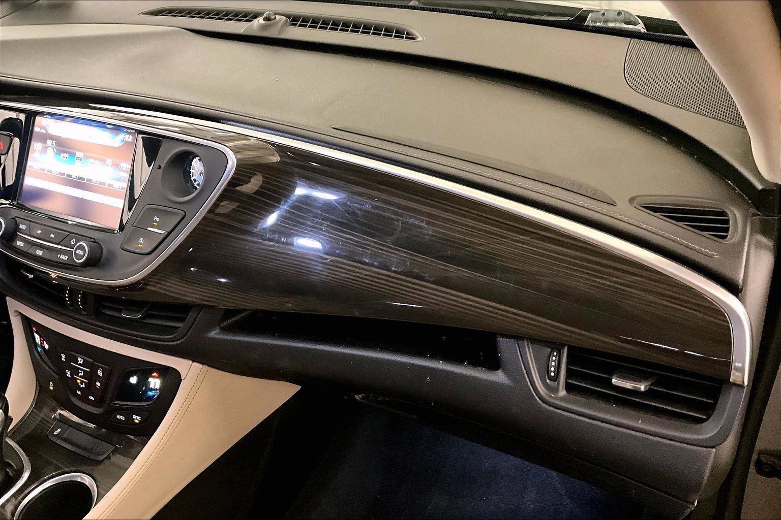 Used 2020 Buick Envision Preferred image 16