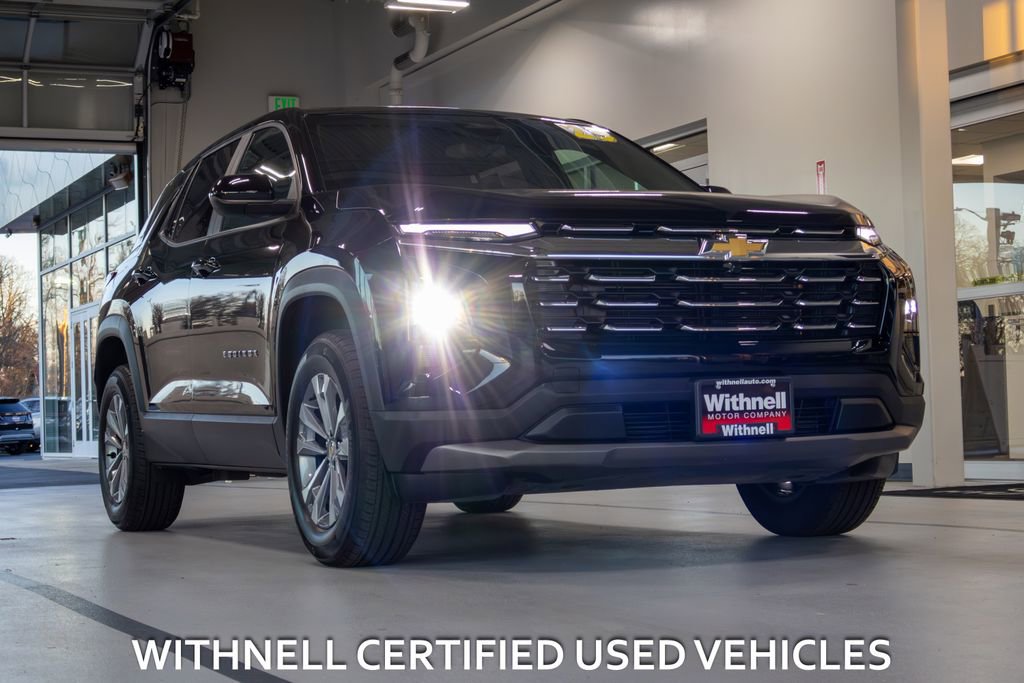 Used 2025 Chevrolet Equinox LT image 2