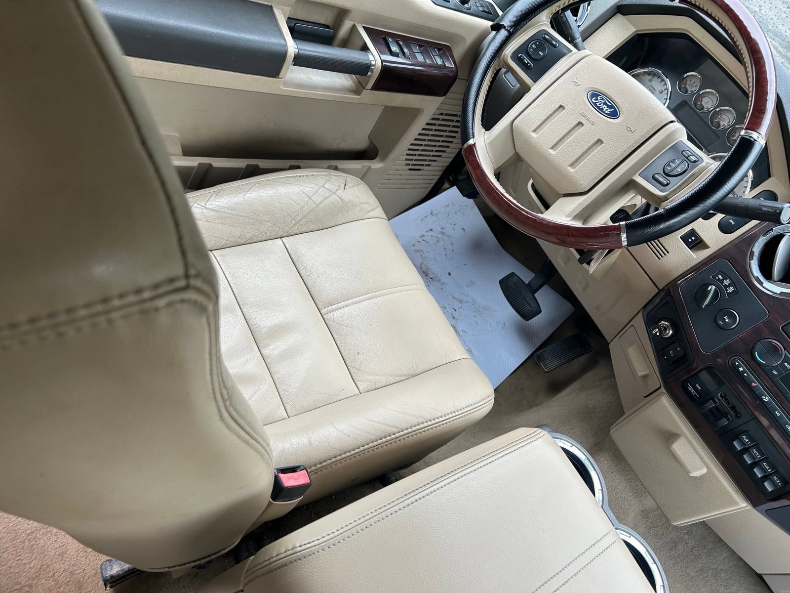 Used 2008 Ford F350 4x4 Crew Cab DRW Super Duty image 26