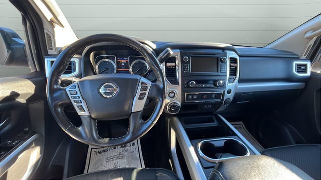 Used 2019 Nissan Titan PRO-4X image 18
