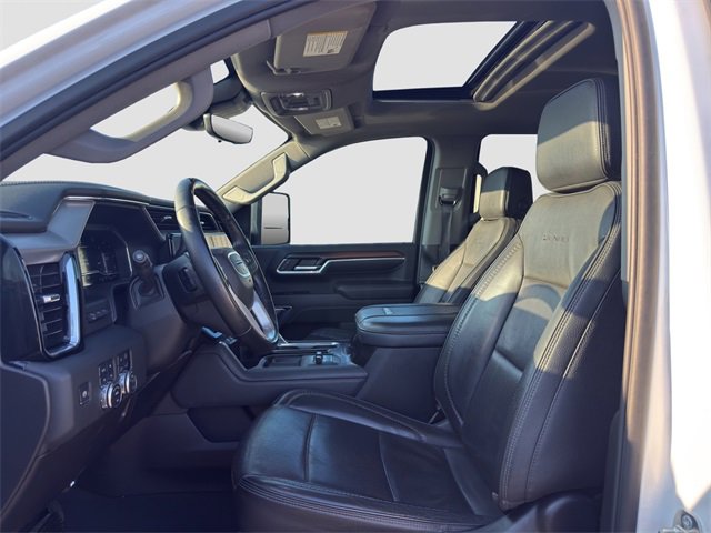 Used 2024 GMC Sierra 2500 Denali w/ Denali Reserve Package image 9