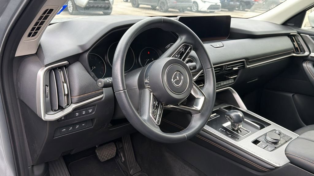 Used 2024 MAZDA CX-90 3.3 Turbo w/ Premium Package AWD/4WD image 13