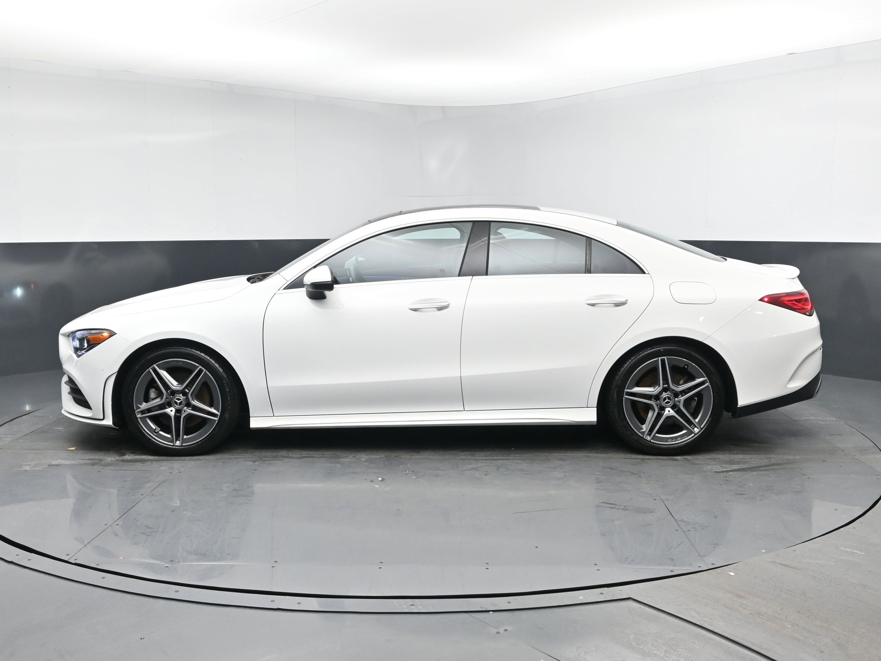 Used 2022 Mercedes-Benz CLA 250 4MATIC w/ AMG Line image 4