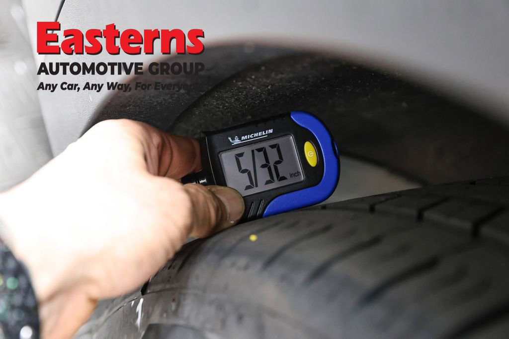 Used 2024 Volkswagen ID.4 2WD image 24