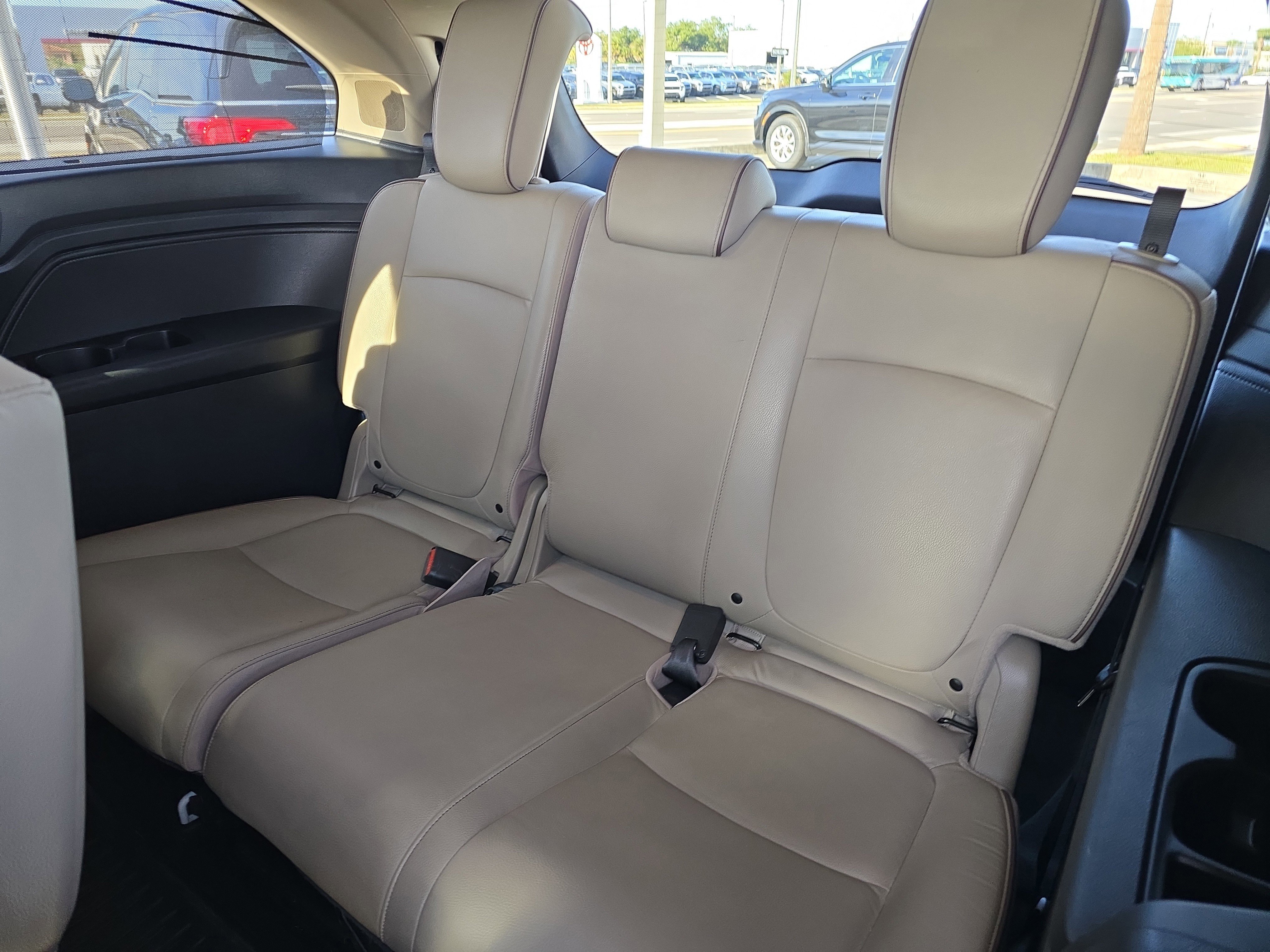Used 2023 Honda Odyssey Elite image 13