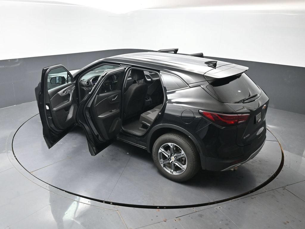 Used 2025 Chevrolet Blazer LT FWD image 60