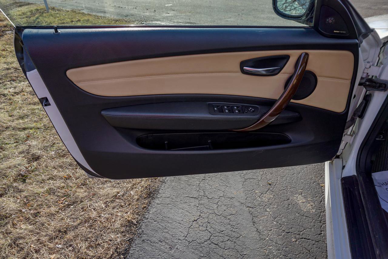 Used 2012 BMW 128i Convertible RWD image 26