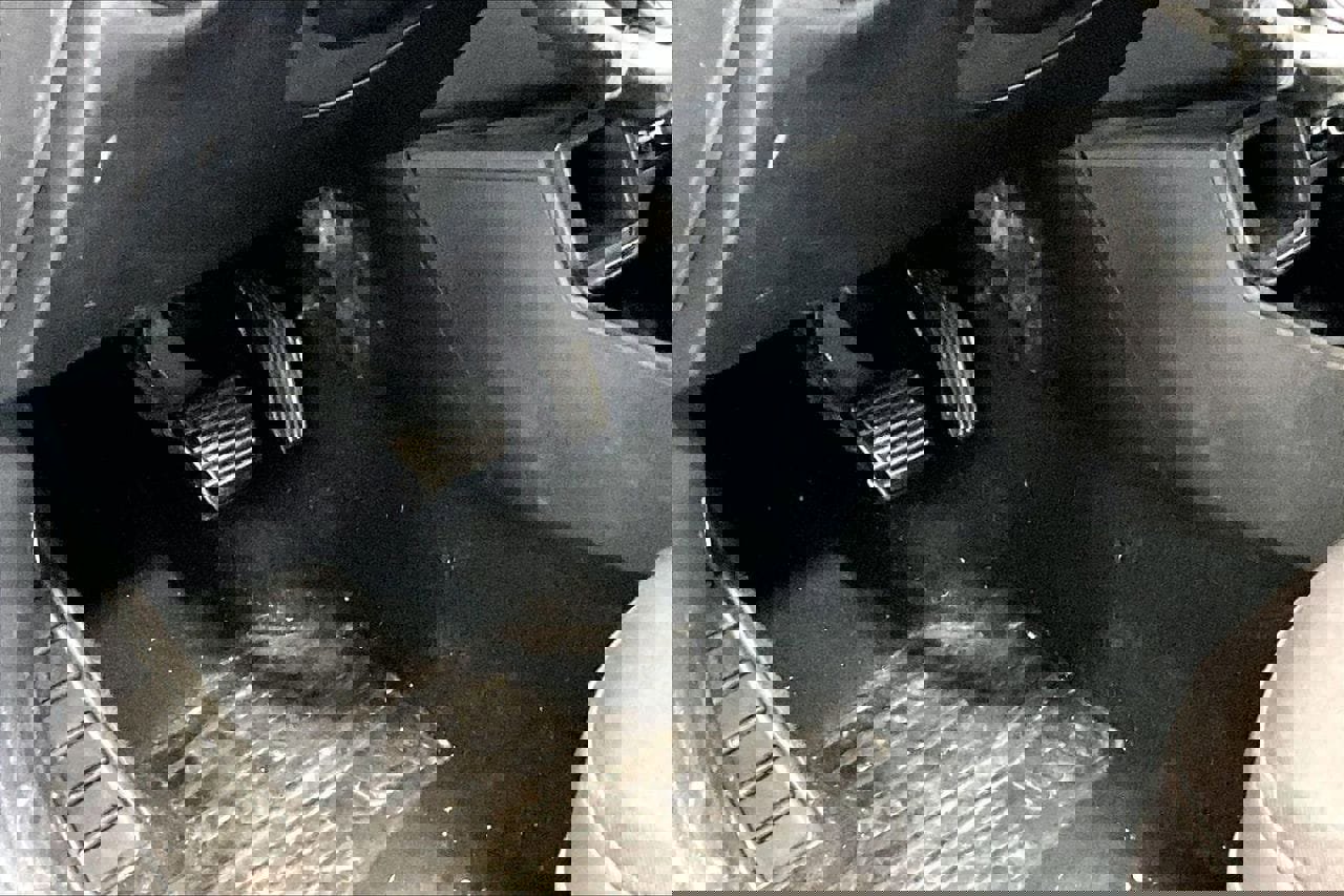 Used 2020 Jeep Renegade Altitude FWD image 21