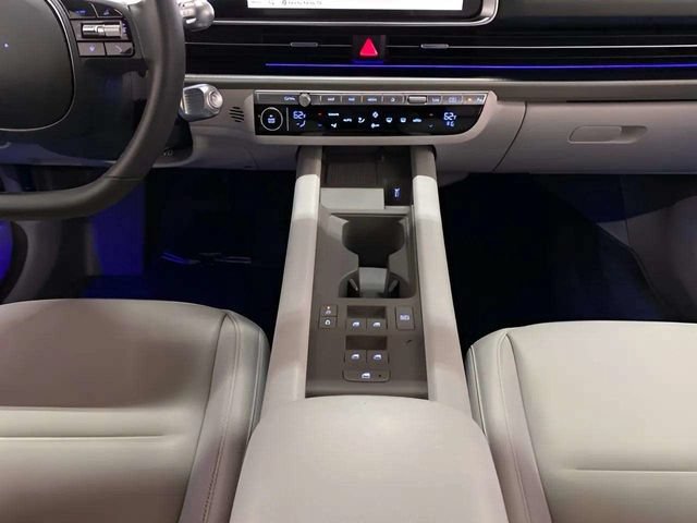 Used 2025 Hyundai Ioniq 6 SEL RWD image 13