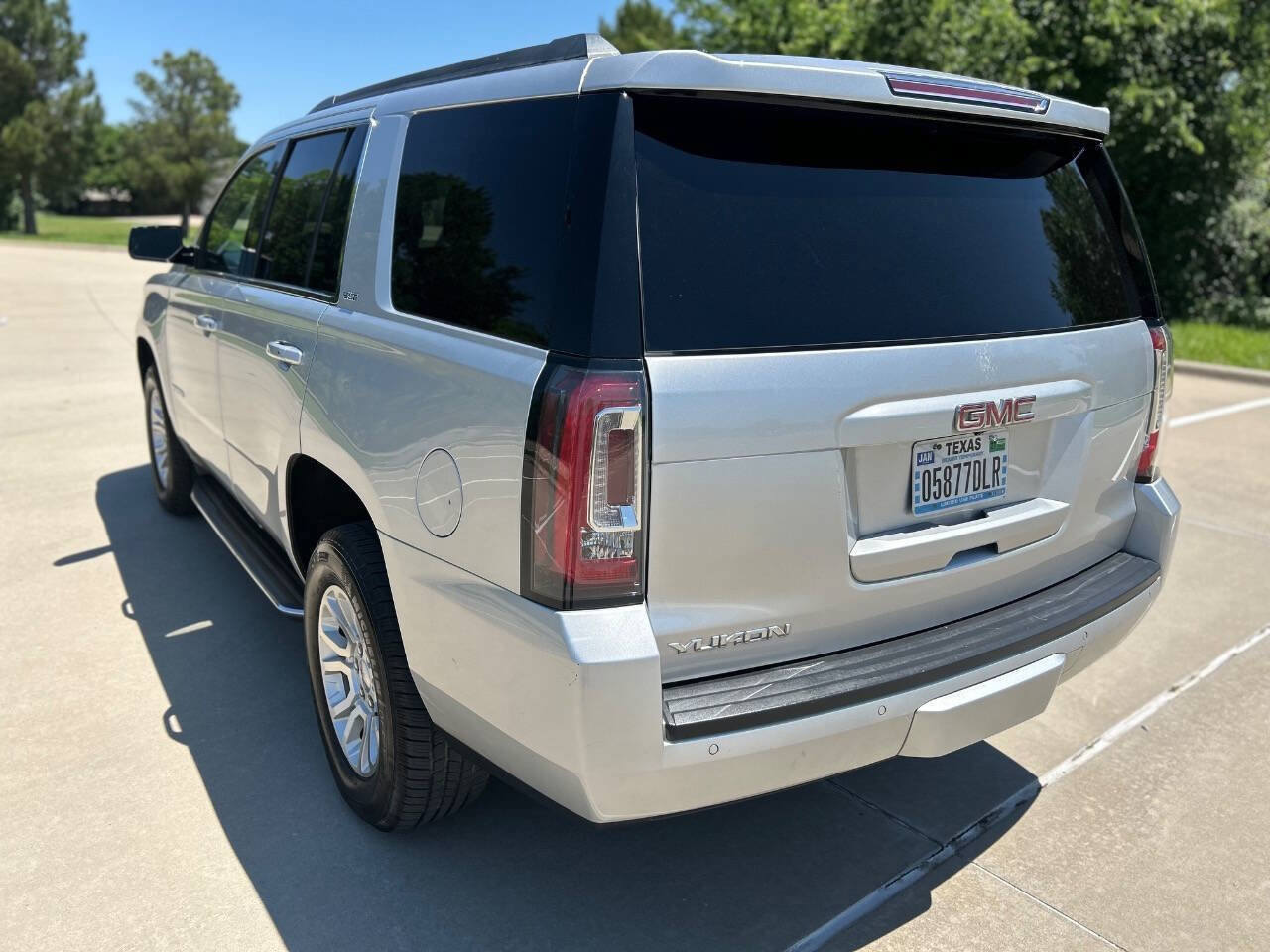 Used 2018 GMC Yukon SLT w/ Open Road Package AWD/4WD image 8