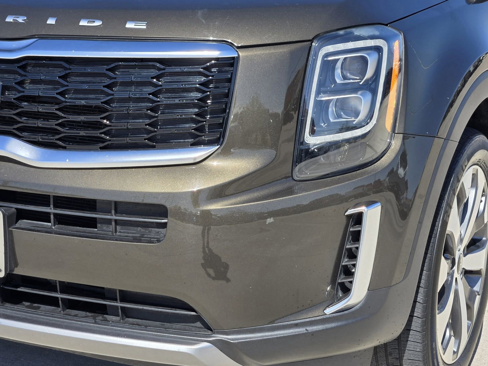 Used 2022 Kia Telluride EX w/ EX Premium Package FWD image 10