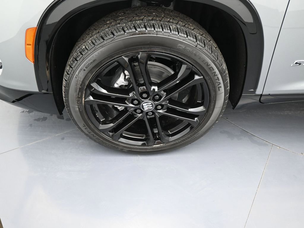 New 2026 Buick Enclave Sport Touring w/ Power Package image 8