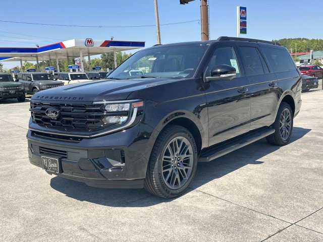 New 2026 Ford Expedition Max Platinum AWD/4WD image 3