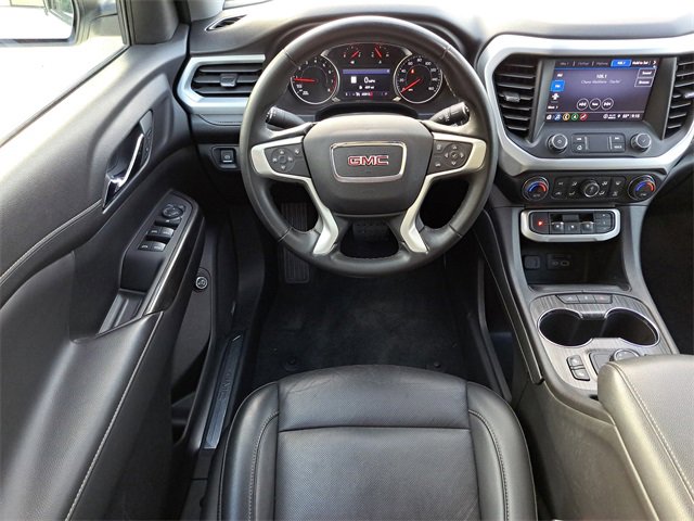 Used 2023 GMC Acadia SLT image 11