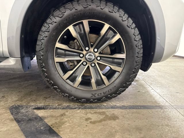 Used 2017 Nissan Armada Platinum w/ Captain Seat Package AWD/4WD image 10