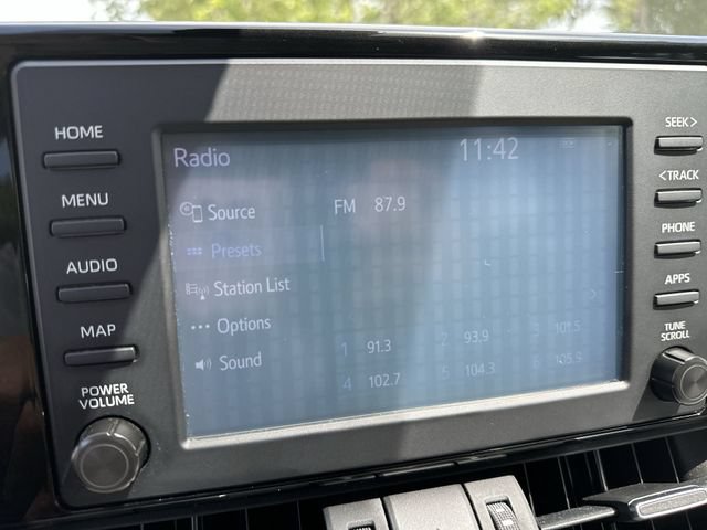 Used 2019 Toyota RAV4 XLE Premium FWD image 16