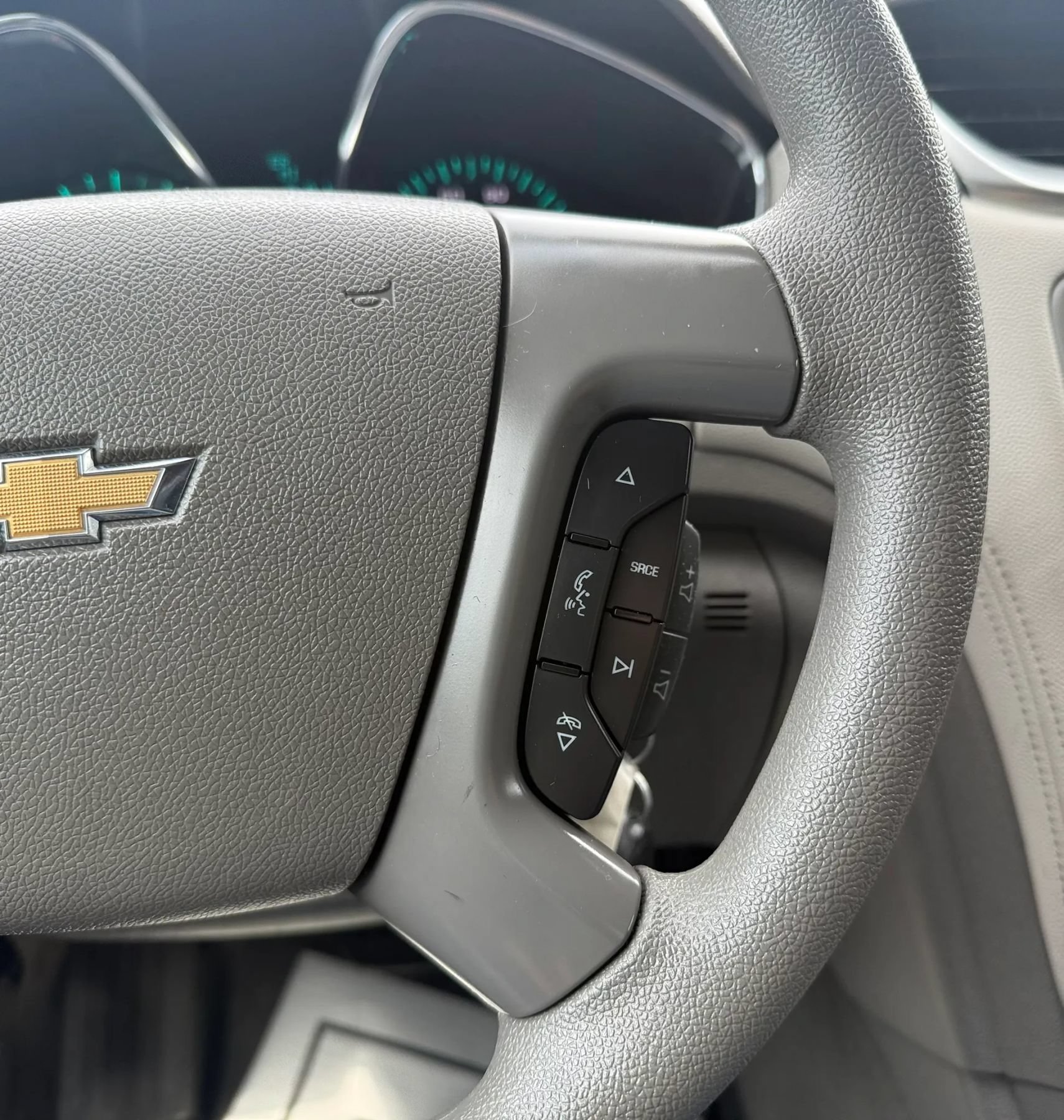 Used 2015 Chevrolet Traverse LS FWD image 13