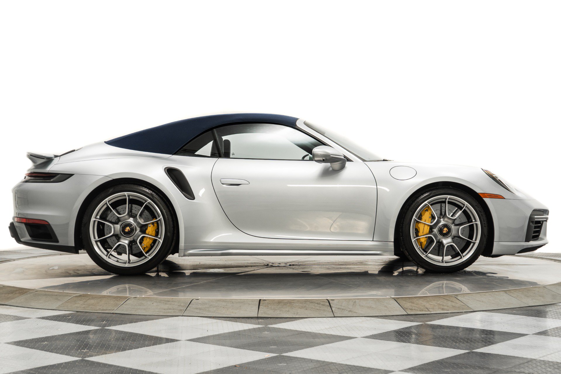 Used 2022 Porsche 911 Turbo S AWD/4WD image 18