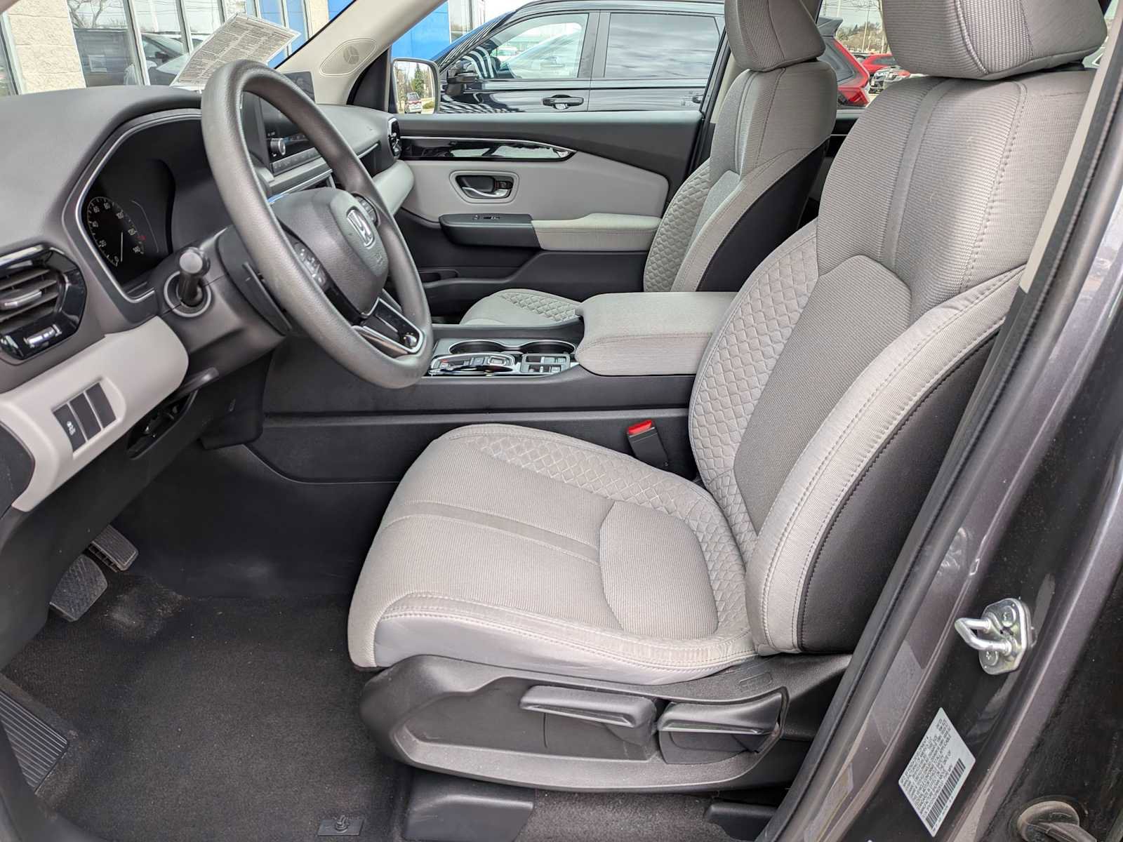 Certified 2023 Honda Pilot LX image 15