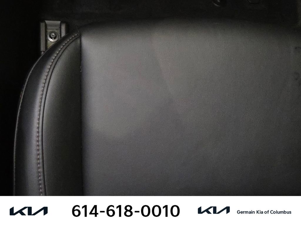 Used 2021 MAZDA MAZDA3 s image 27