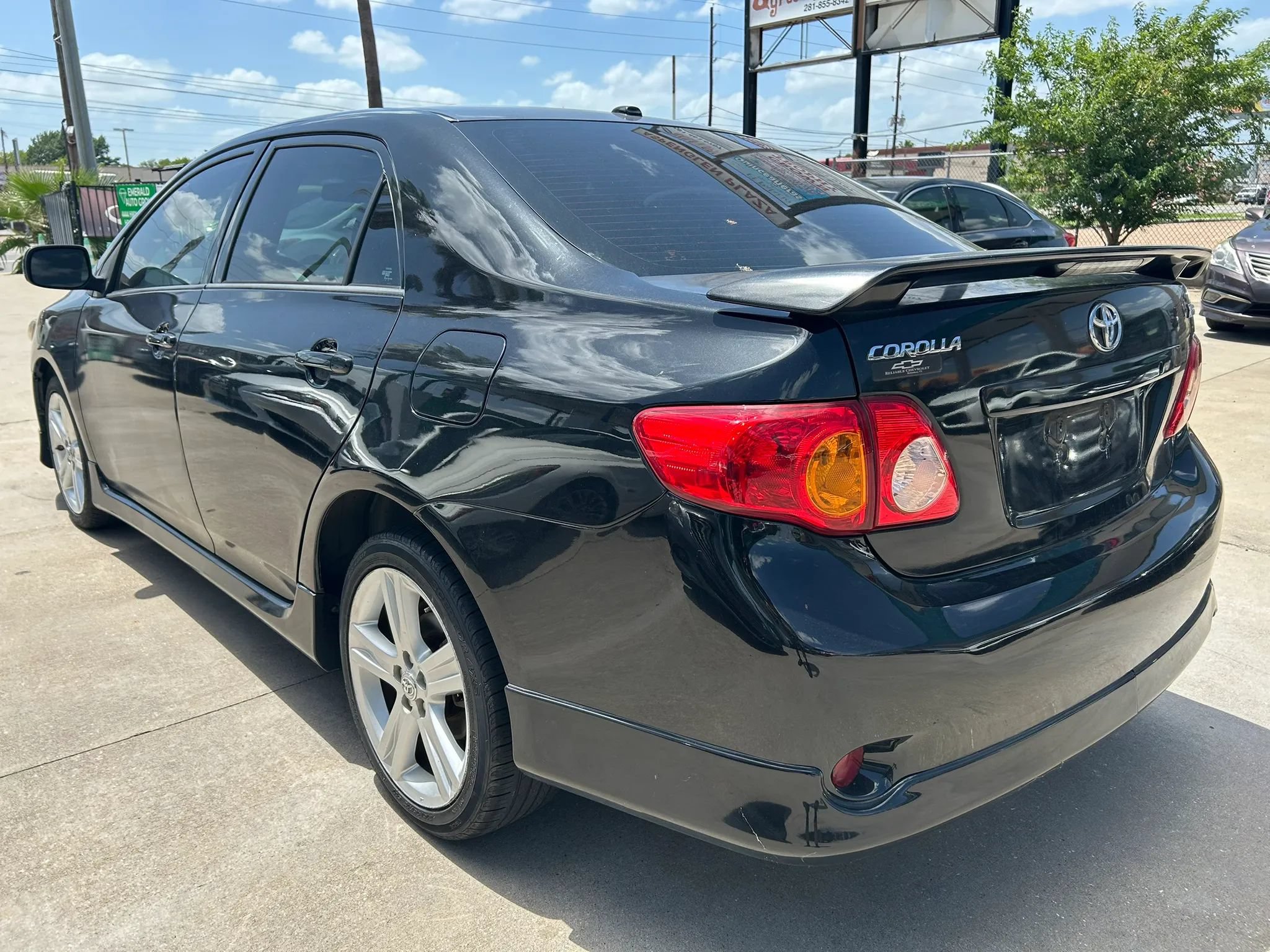 Used 2009 Toyota Corolla XRS FWD image 3