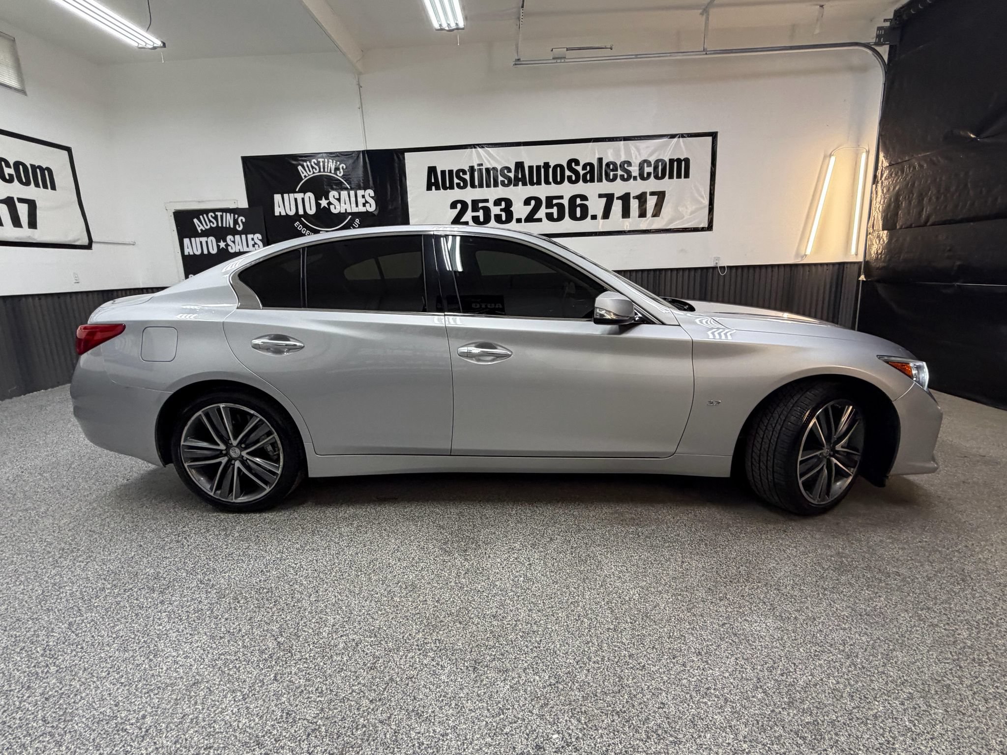 Used 2014 INFINITI Q50 AWD w/ Navigation Package image 2