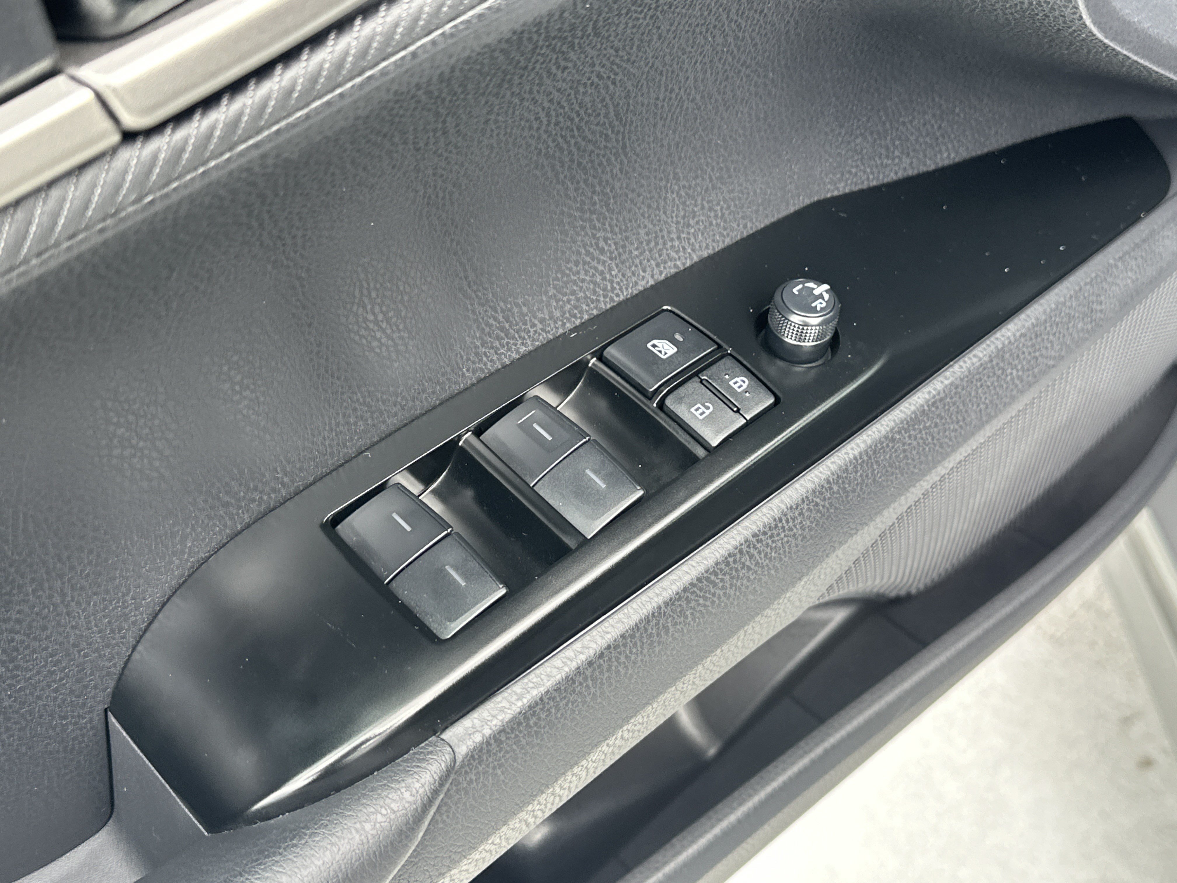 Certified 2026 Toyota Camry SE FWD image 15