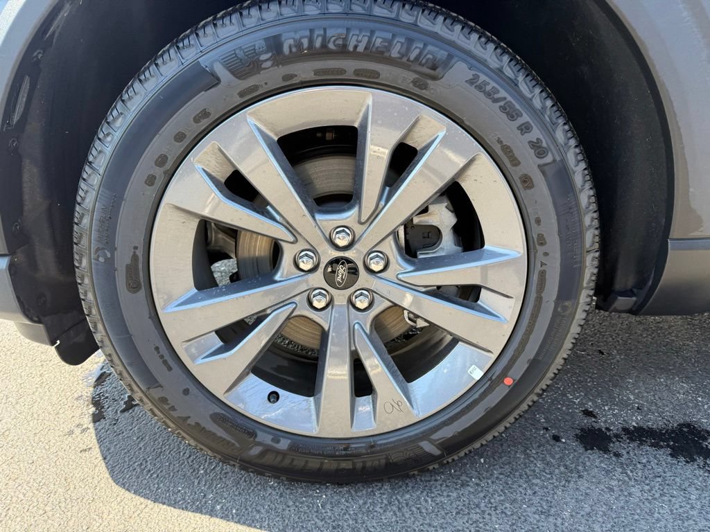 New 2026 Ford Explorer Active w/ Active Comfort Package AWD/4WD image 12