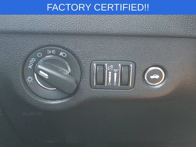 Certified 2023 Chrysler 300 Touring w/ Sport Appearance Package RWD image 18