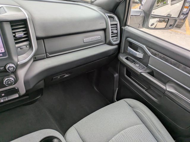 Used 2024 RAM 3500 Big Horn image 17