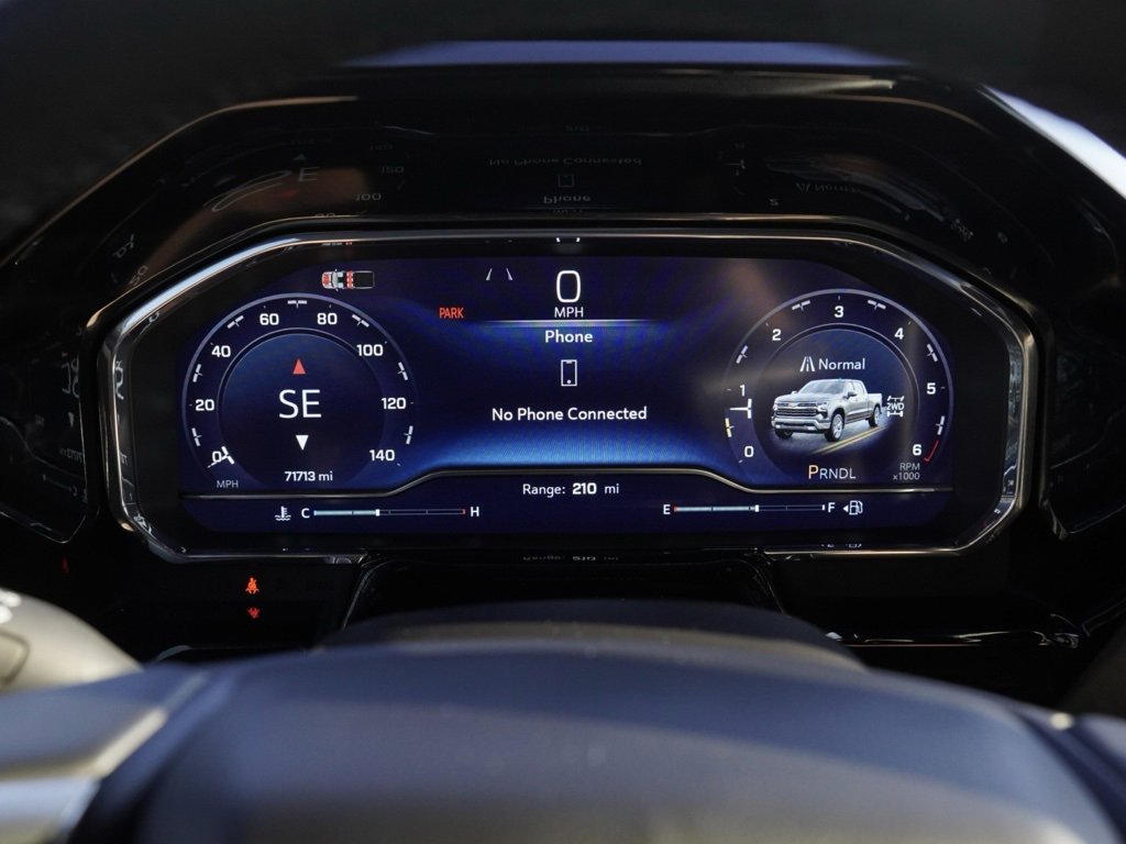 Used 2024 Chevrolet Silverado 1500 LT image 14