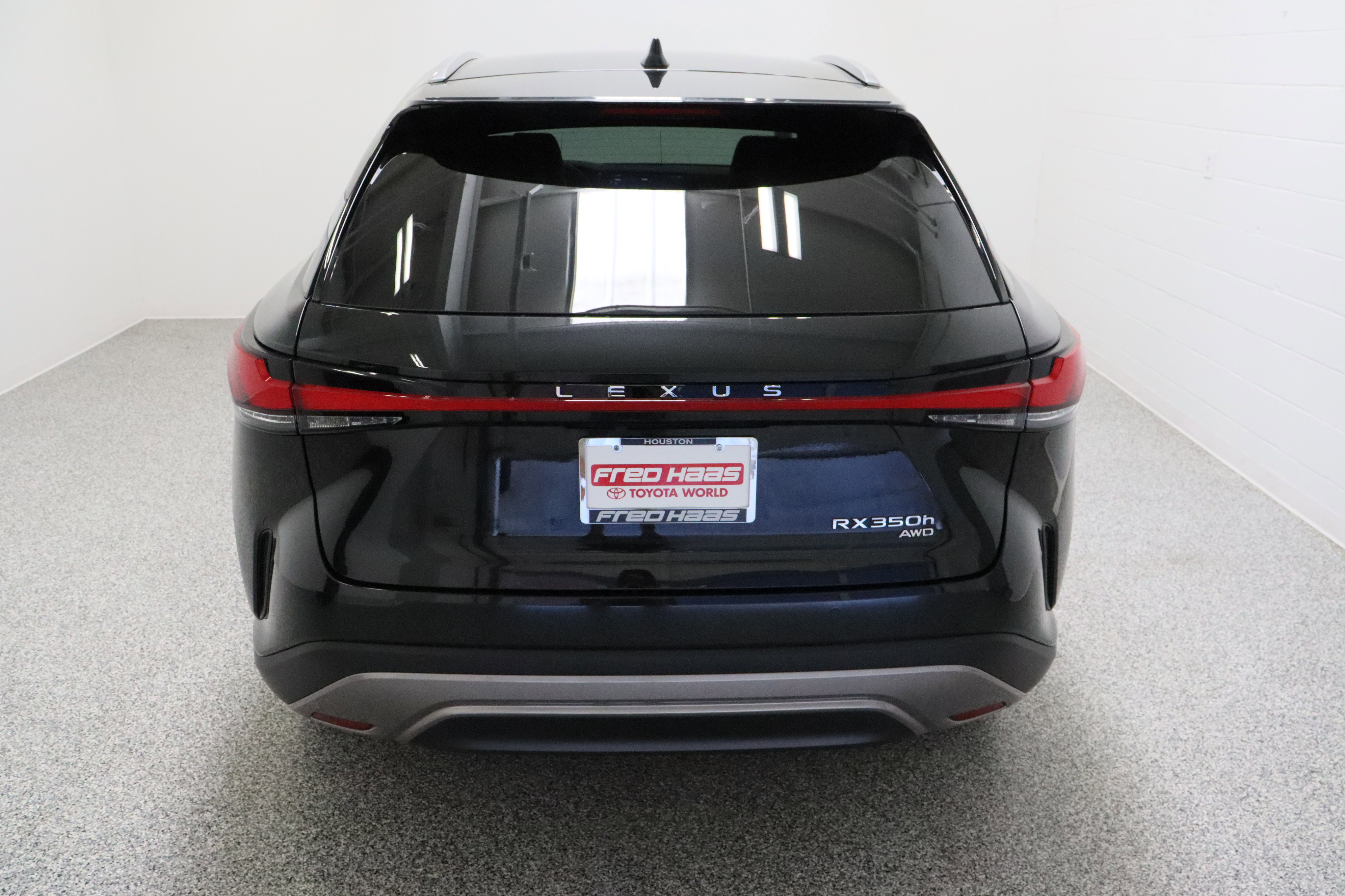 Used 2024 Lexus RX 350h w/ Convenience Package image 8