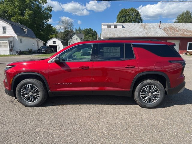New 2026 Chevrolet Traverse LT image 2