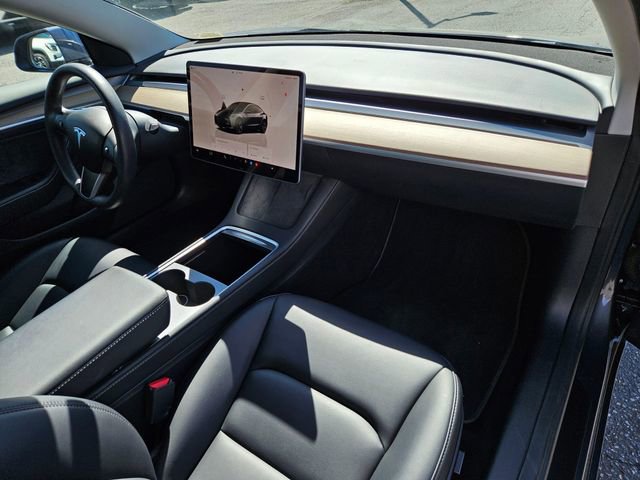Used 2023 Tesla Model 3 Standard Range image 13