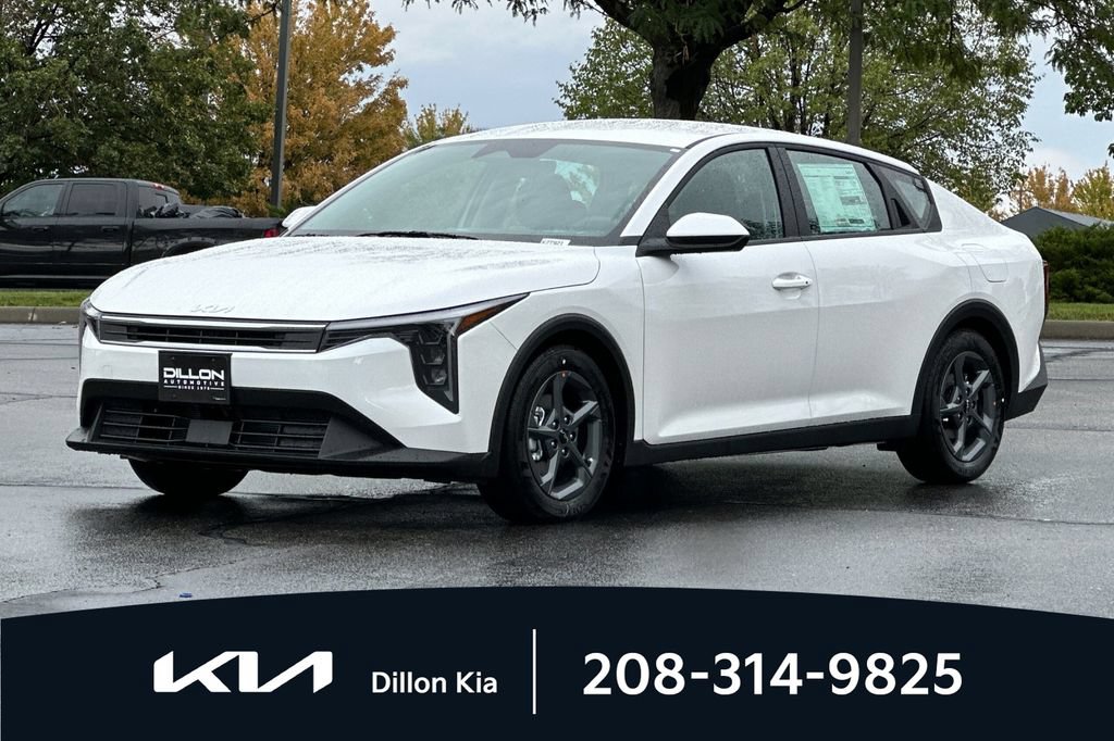 New 2026 Kia K4 FWD image 11