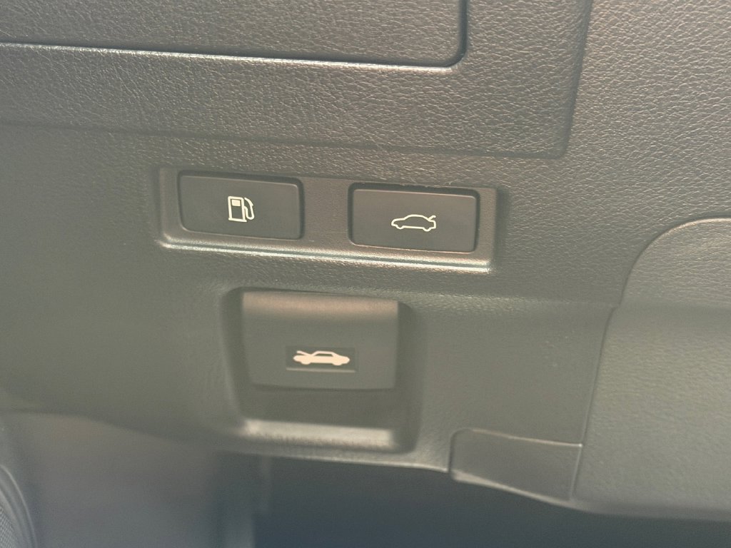 Used 2024 Lexus ES 350 F Sport w/ Accessory Package (Z2) FWD image 32