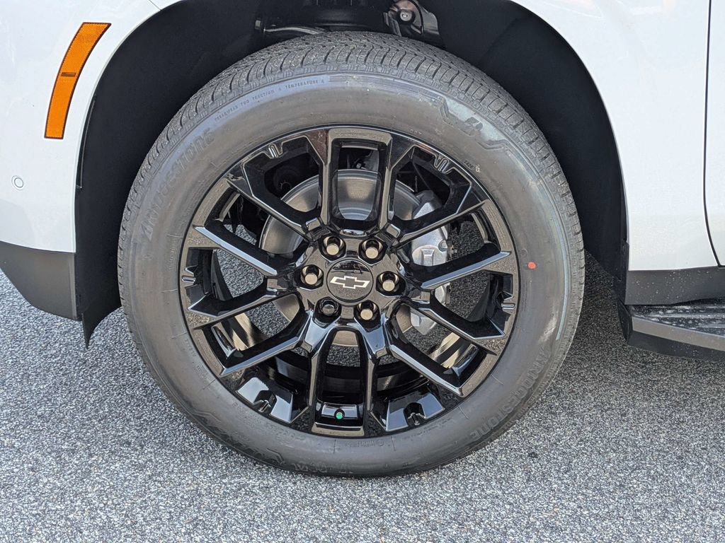 New 2026 Chevrolet Suburban High Country w/ Sun And Tow Package AWD/4WD image 13