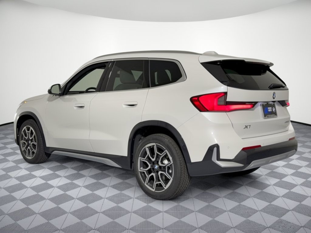 New 2027 BMW X1 xDrive28i AWD/4WD image 3