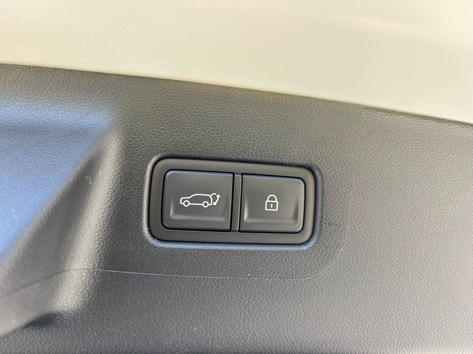 New 2026 Hyundai Santa Fe SEL FWD image 17