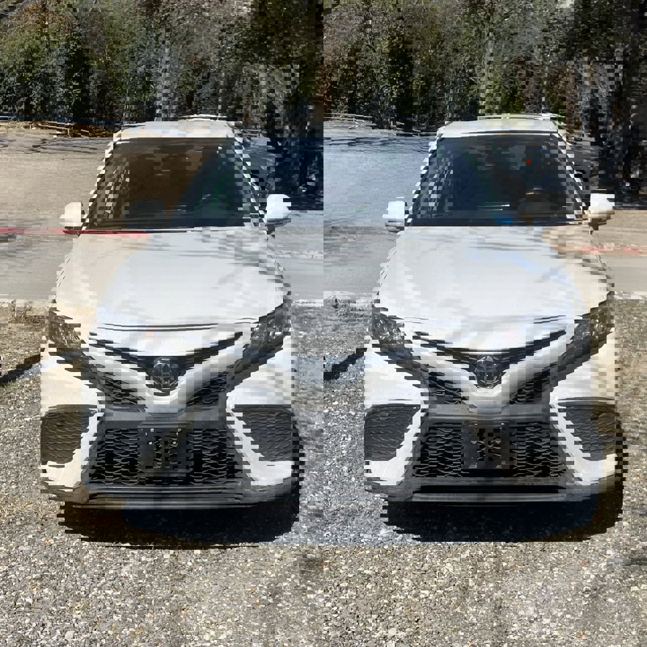 Used 2024 Toyota Camry SE image 2