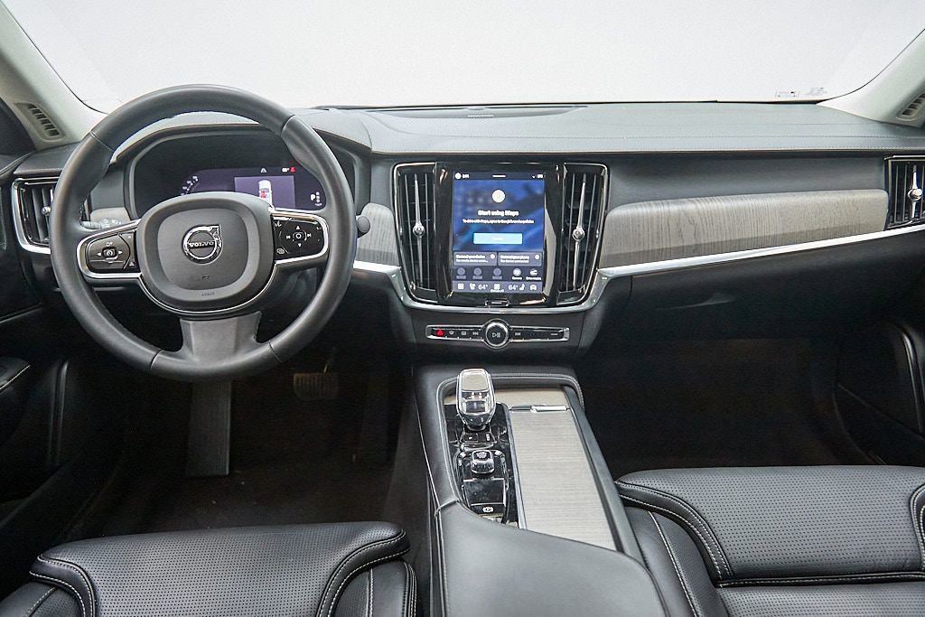 Used 2023 Volvo S90 B6 Ultimate w/ Protection Package Premier image 26