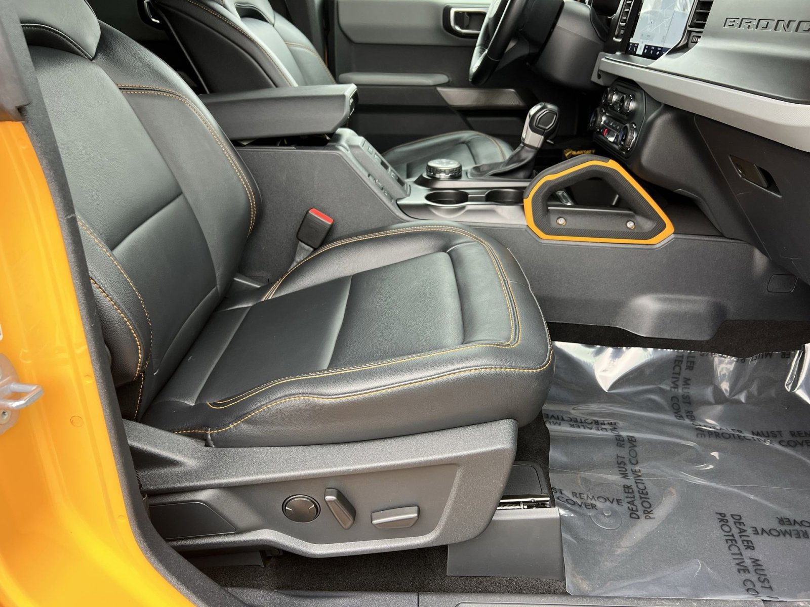 Used 2022 Ford Bronco Badlands image 30