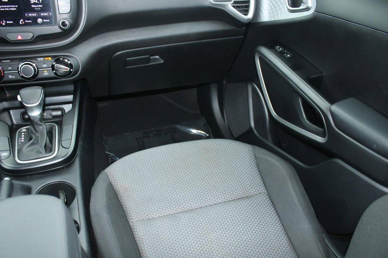 Used 2024 Kia Soul LX w/ Option Group 015 image 17