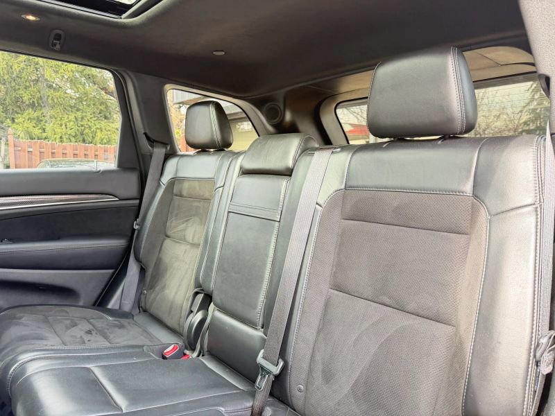 Used 2018 Jeep Grand Cherokee SRT image 16