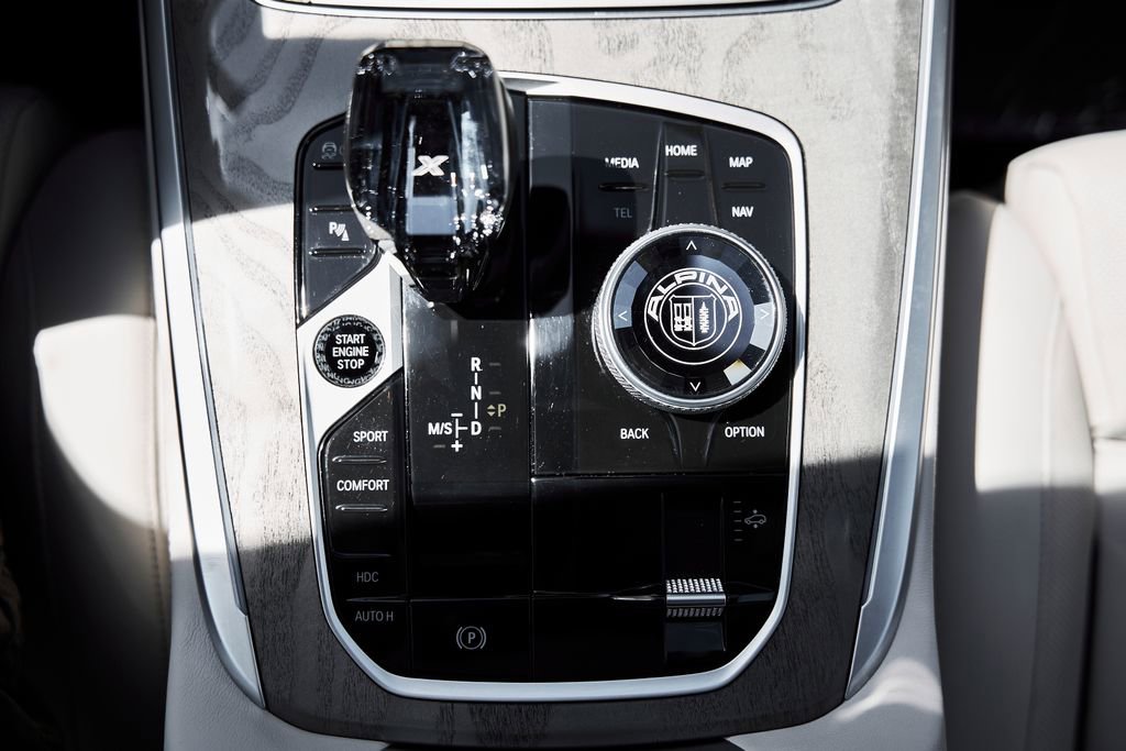 Used 2023 BMW ALPINA XB7 image 77