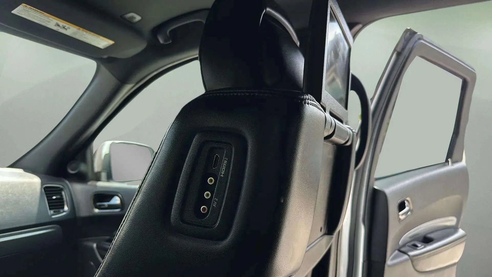 Used 2020 Dodge Durango GT image 36