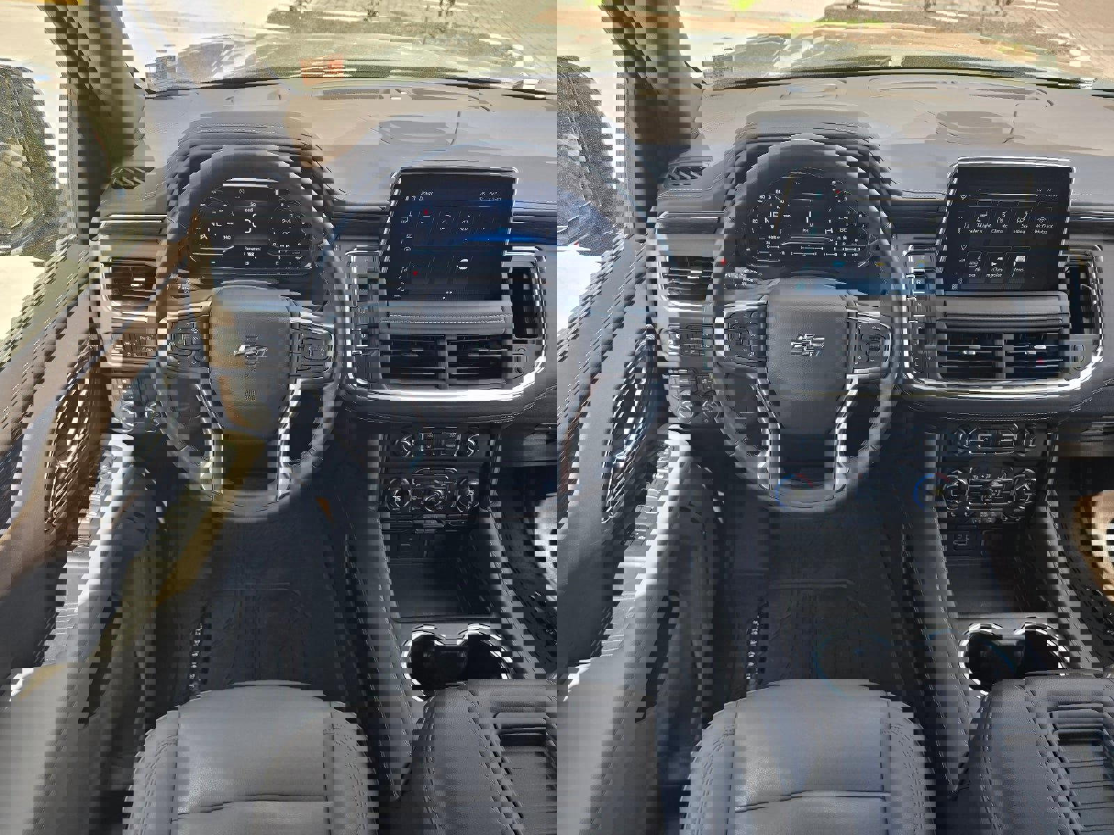 Used 2023 Chevrolet Tahoe Z71 w/ Luxury Package image 15