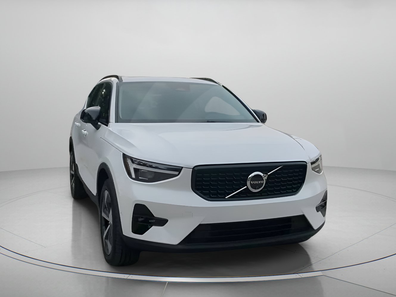 Used 2026 Volvo XC40 B5 Plus AWD/4WD image 5