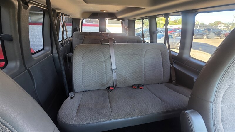 Used 2019 Chevrolet Express 3500 LT w/ LT Preferred Equipment Group RWD image 25